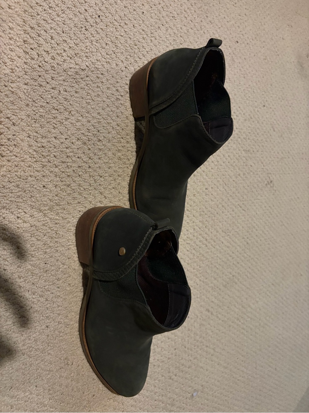 Women’s Slip-On Chelsea Boots in Dark Green